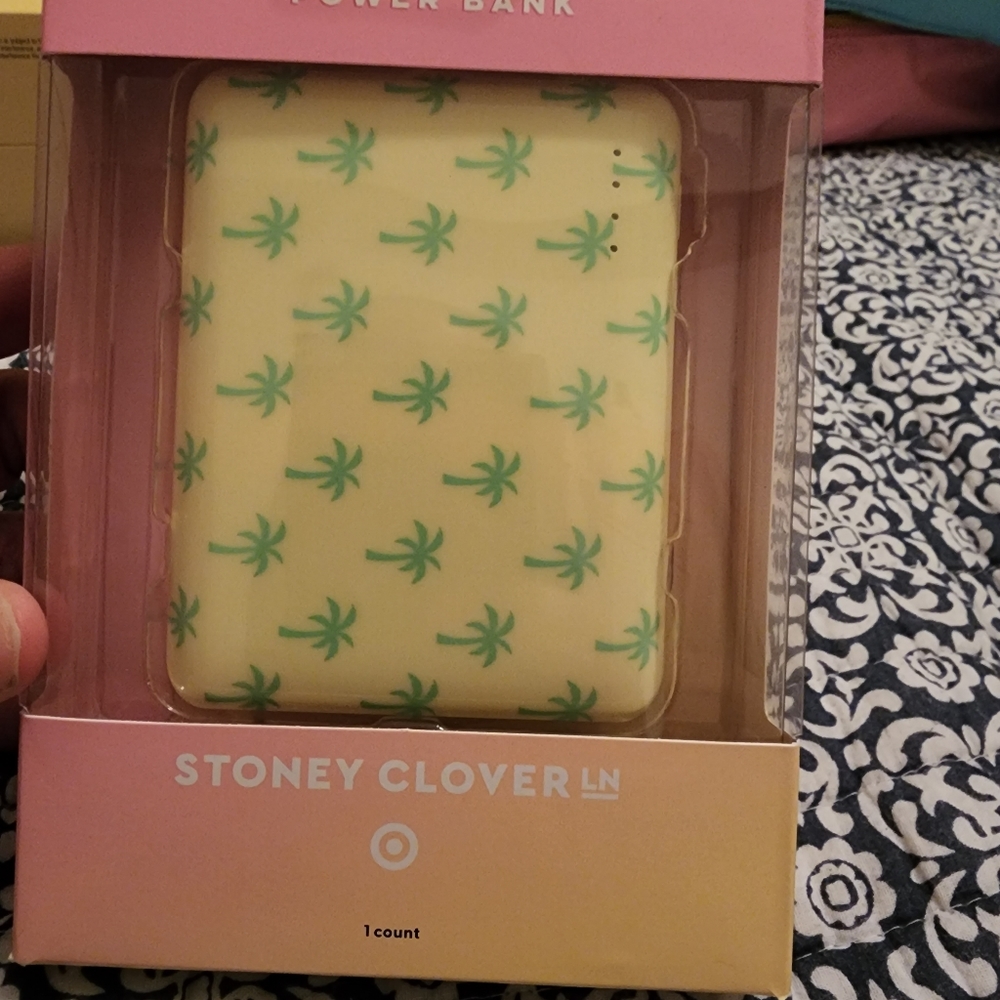 Stoney clover lane power bank